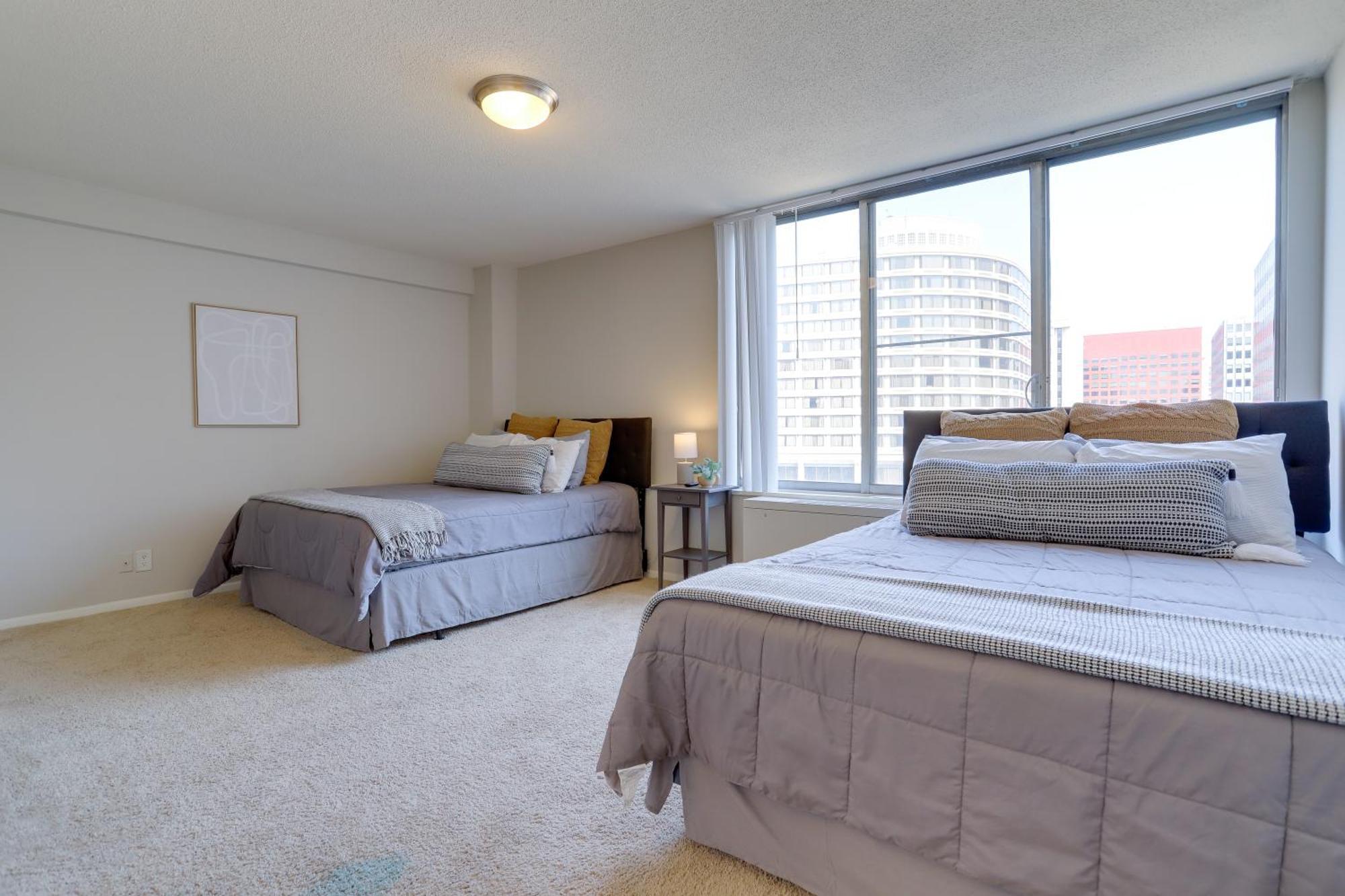 Beautiful 2Br Apartment At Crystal City With Gym Arlington Exterior foto